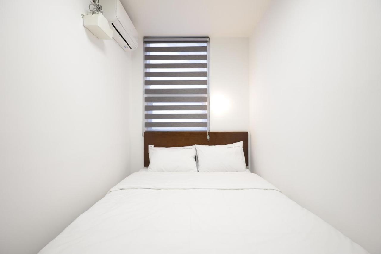 Ekonomy Haeundae Hostel Пусан Екстериор снимка