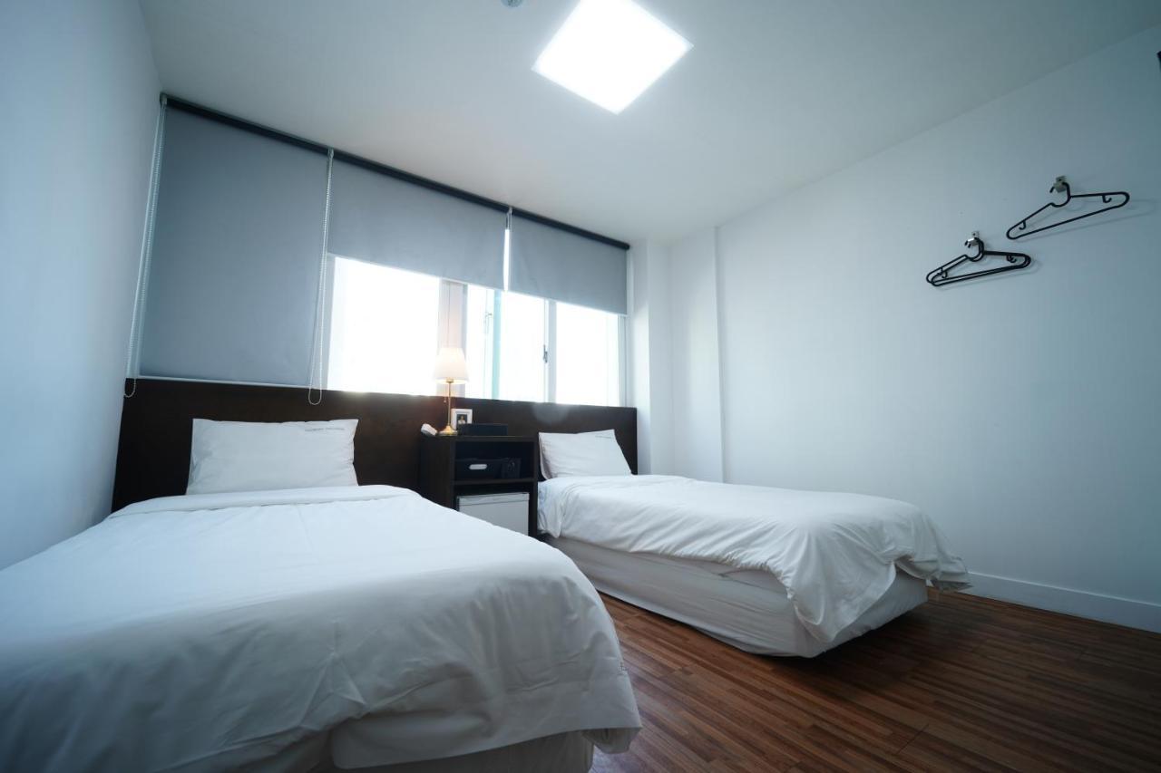 Ekonomy Haeundae Hostel Пусан Екстериор снимка