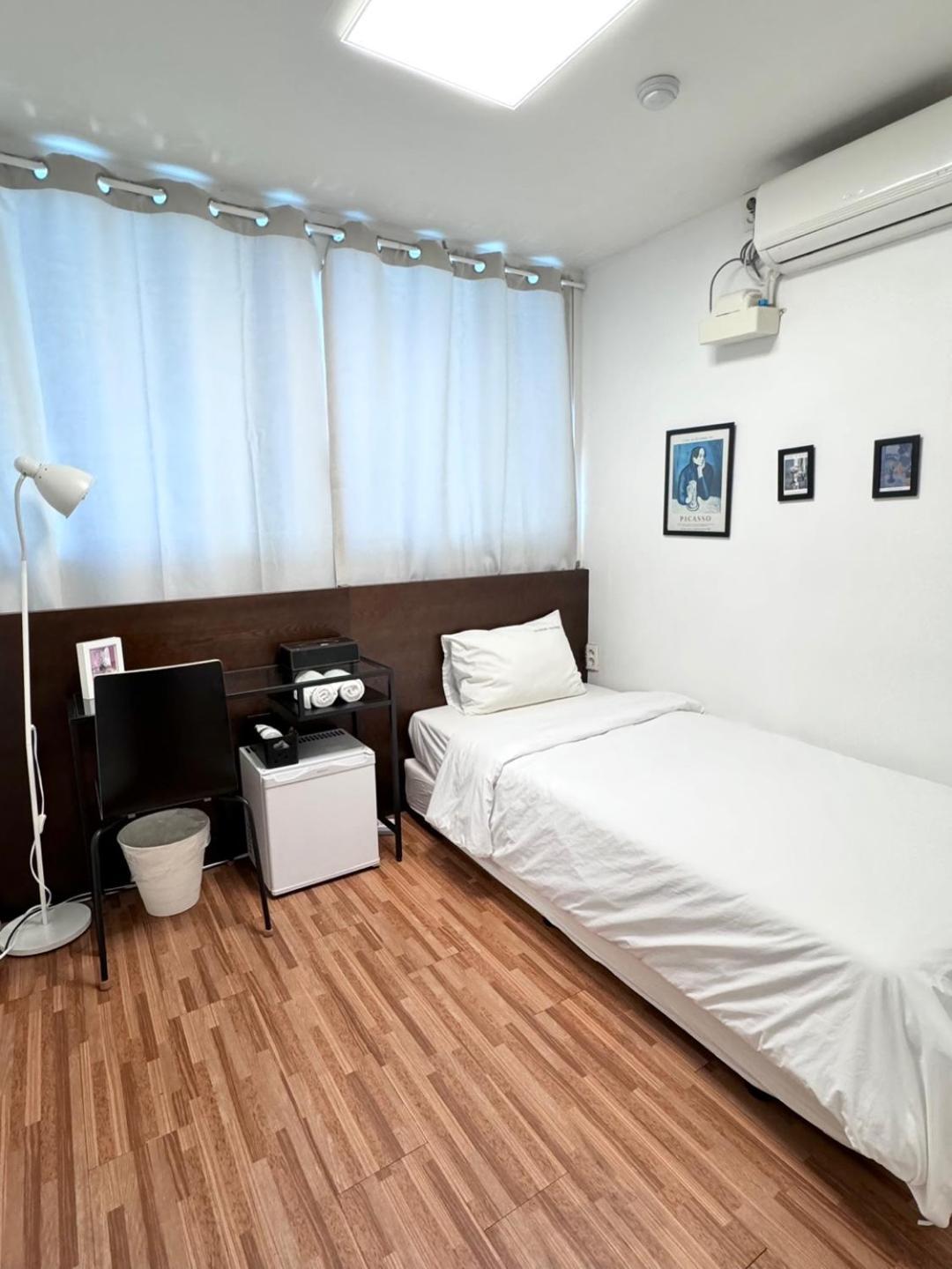 Ekonomy Haeundae Hostel Пусан Екстериор снимка
