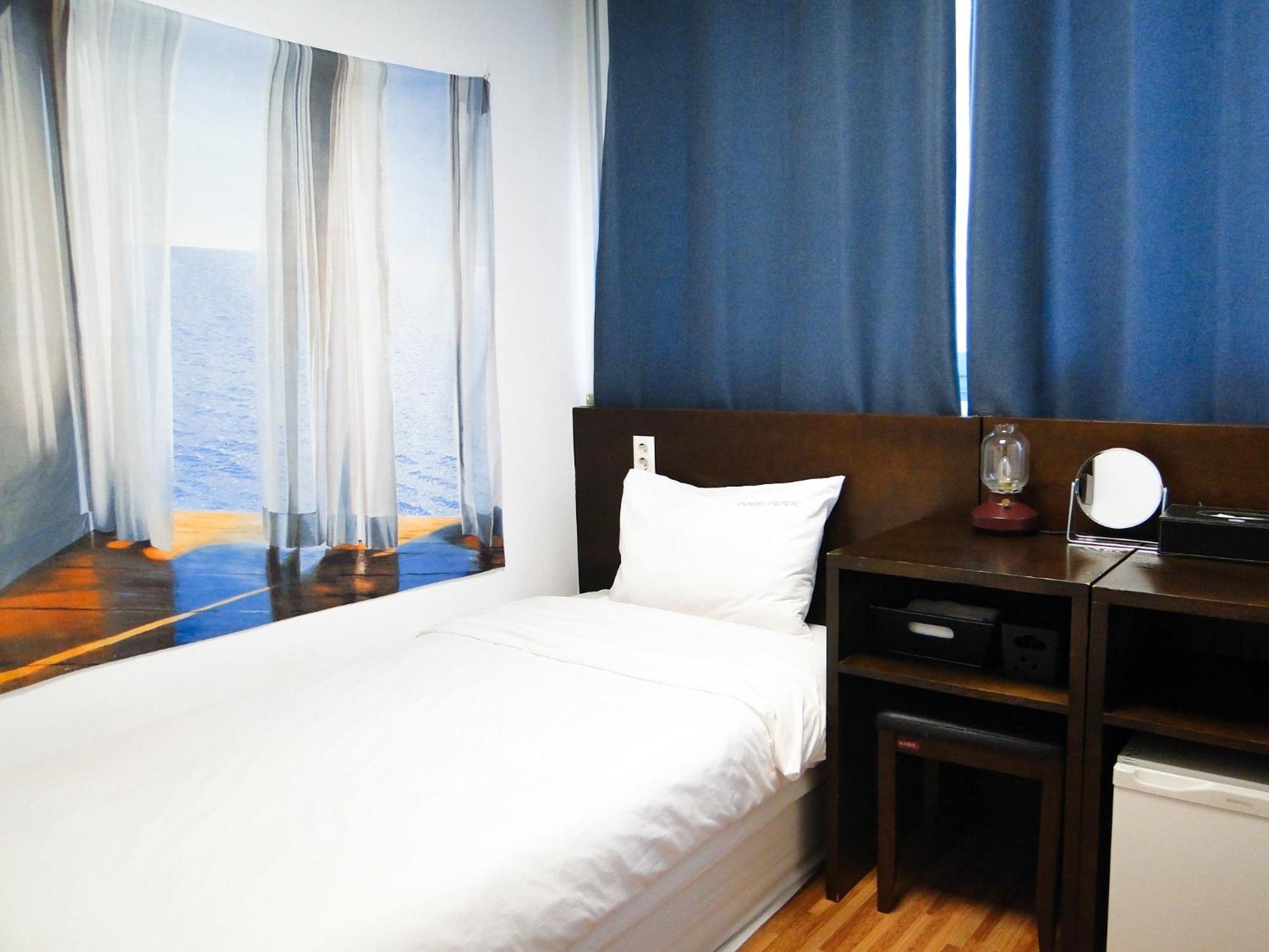 Ekonomy Haeundae Hostel Пусан Екстериор снимка