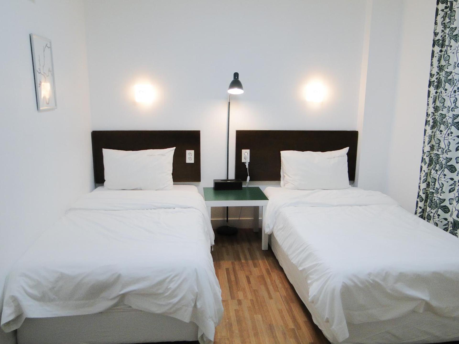Ekonomy Haeundae Hostel Пусан Екстериор снимка