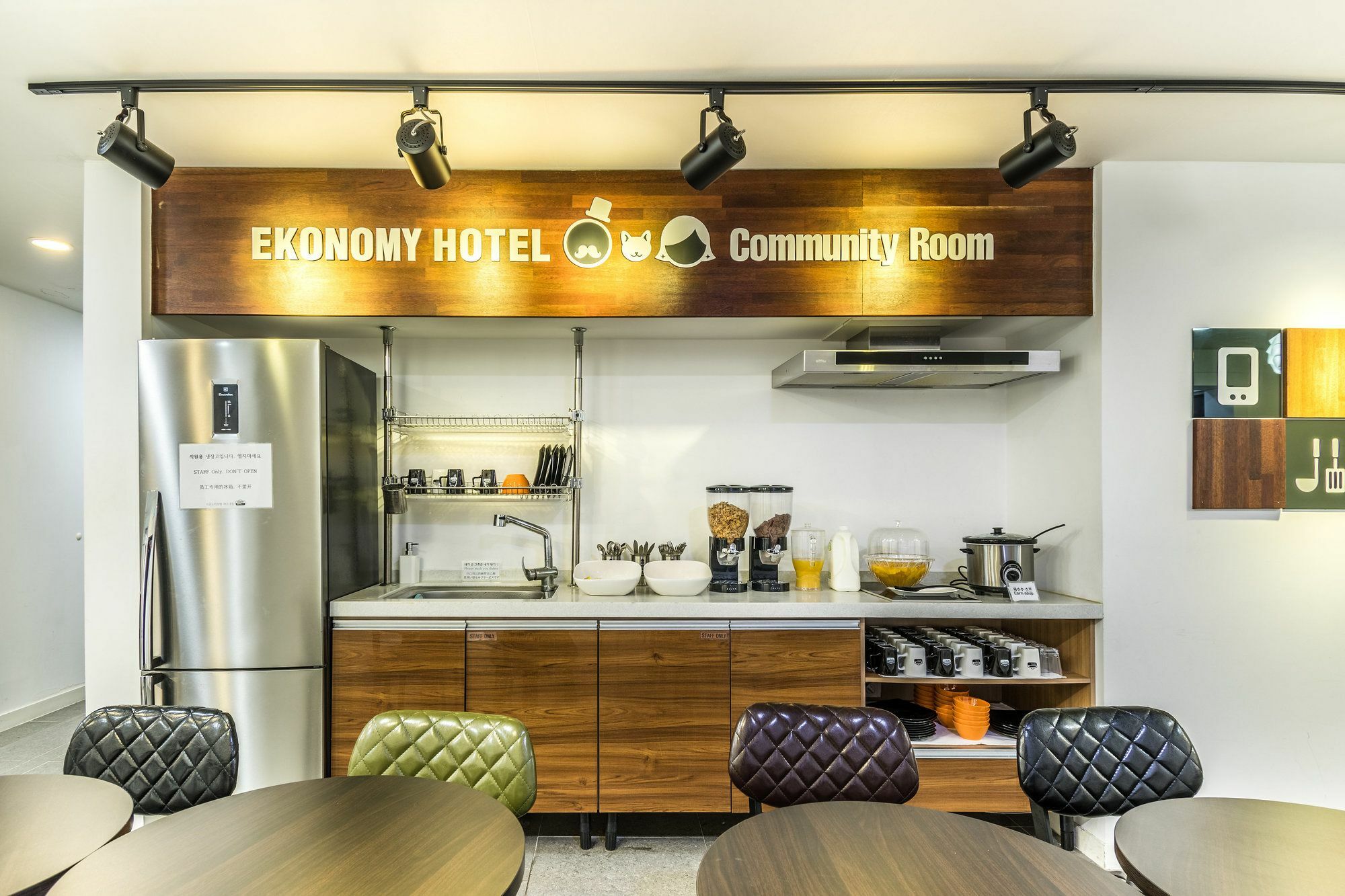 Ekonomy Haeundae Hostel Пусан Екстериор снимка