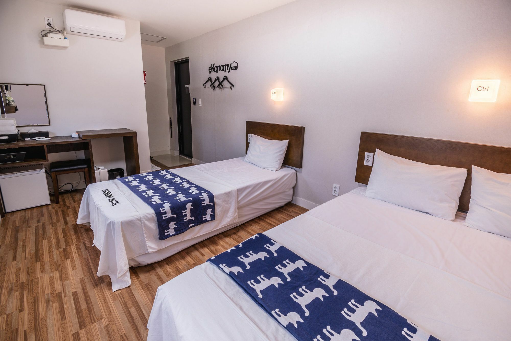 Ekonomy Haeundae Hostel Пусан Екстериор снимка